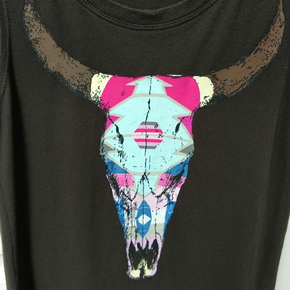 Sleeveless T-Shirt - Chaser Brand